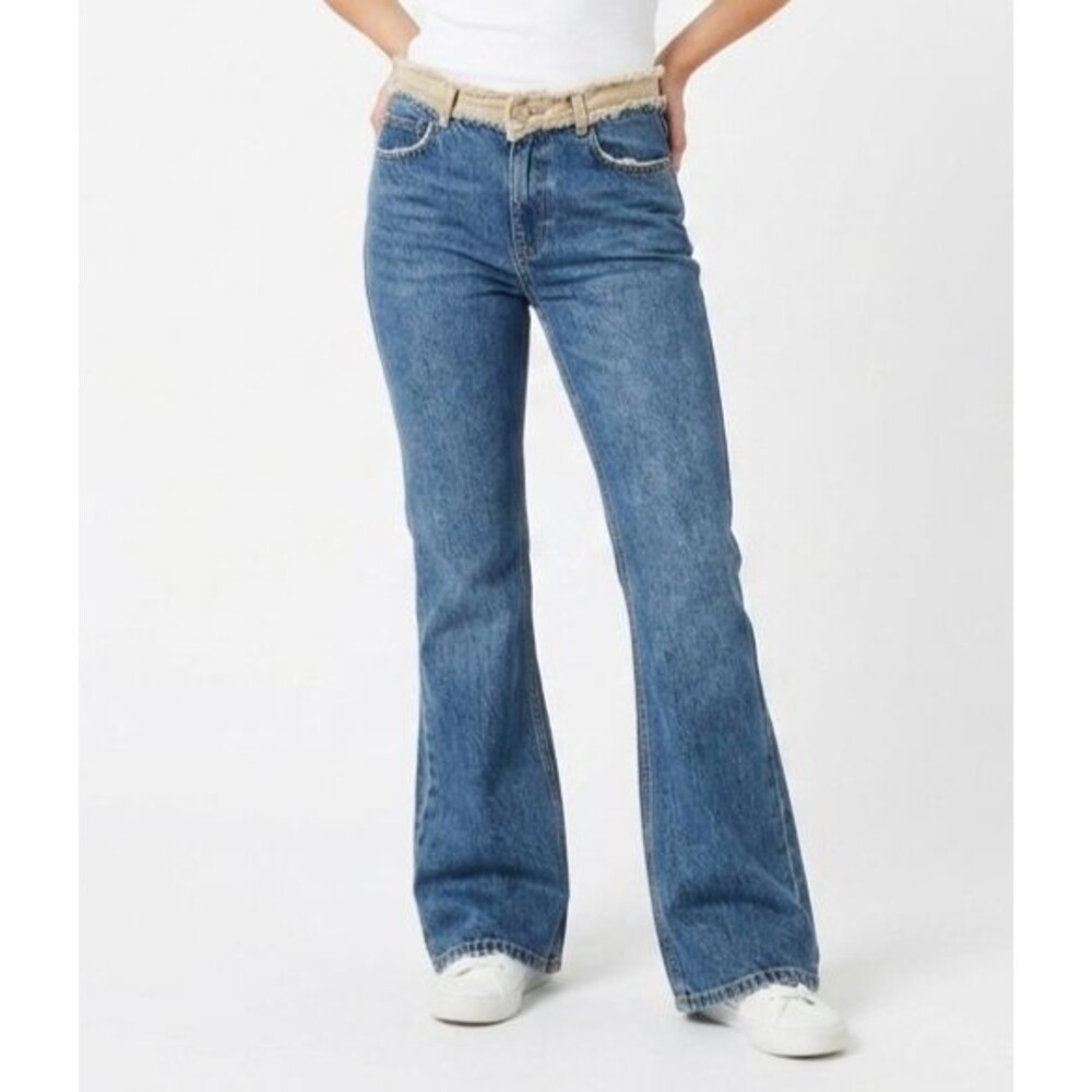 BDG Urban Outfitters Frayed Waistband Low Mid Rise Flare Jeans Blue 25W 25 28x30